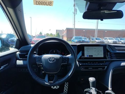 Used 2025 Toyota Camry SE FWD image 26