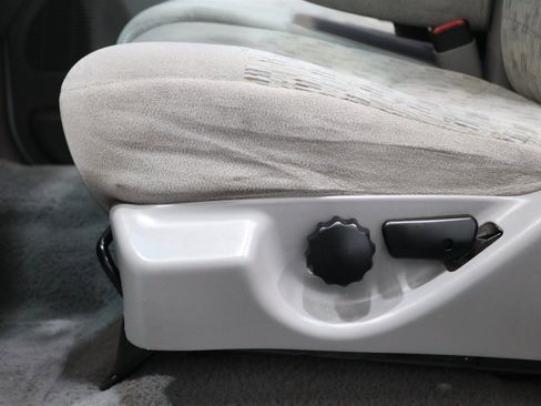 Used 2000 Ford F350 XLT image 70