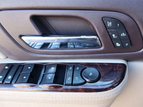 Used 2011 GMC Yukon Denali image 30