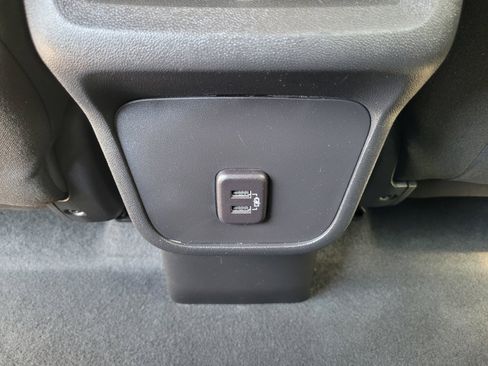Used 2023 Chevrolet Equinox LT AWD/4WD image 15