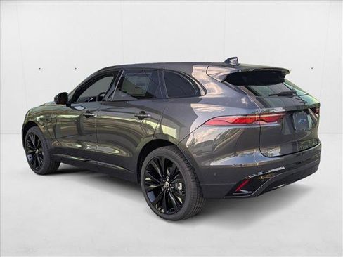 New 2026 Jaguar F-PACE R-Dynamic S image 9