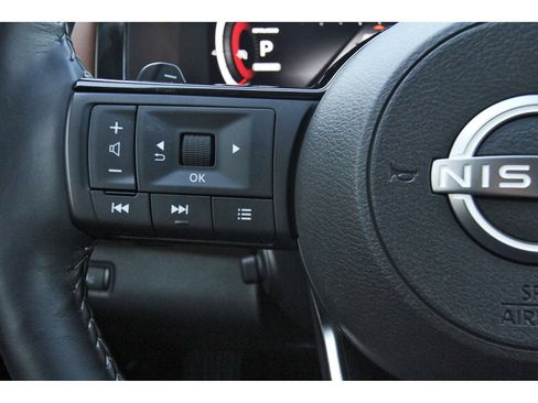 Used 2024 Nissan Pathfinder Platinum w/ Cargo Package image 19