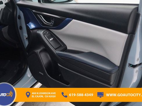 Used 2019 Subaru Crosstrek Hybrid w/ Moonroof Package w/Navigation AWD/4WD image 16