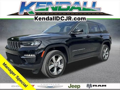 Certified 2025 Jeep Grand Cherokee Limited w/ Trailer Tow Package AWD/4WD image 1