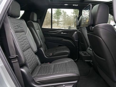 Used 2023 Cadillac Escalade V w/ LPO, ONYX Package image 51