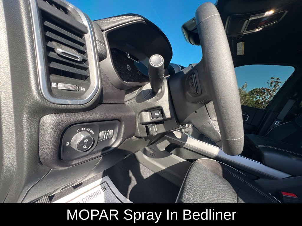 Used 2025 RAM 2500 Laramie AWD/4WD image 43