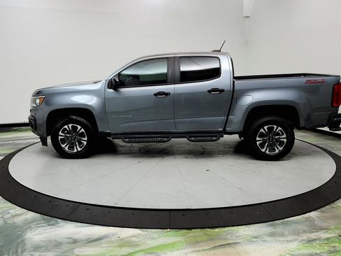 Used 2021 Chevrolet Colorado Z71 w/ Safety Package RWD image 8