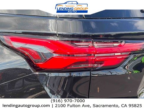 Used 2023 Chevrolet Traverse LT FWD image 8