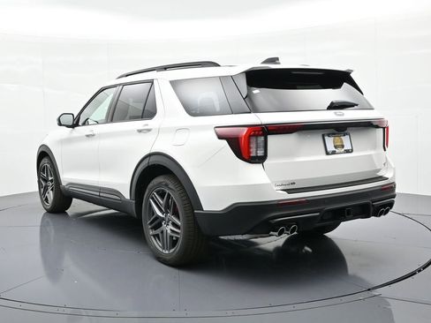 New 2026 Ford Explorer ST image 8