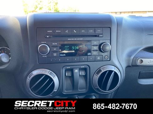 Used 2012 Jeep Wrangler Sport AWD/4WD image 12