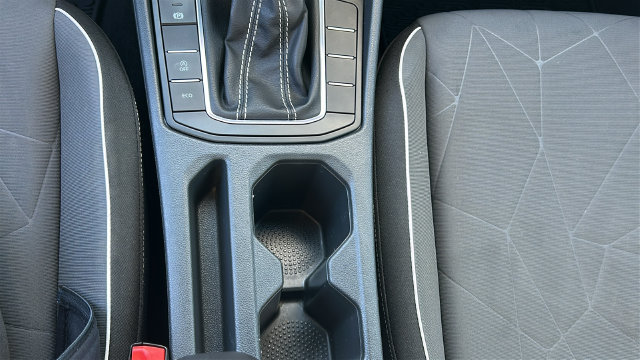 Used 2025 Volkswagen Jetta Sport FWD image 22