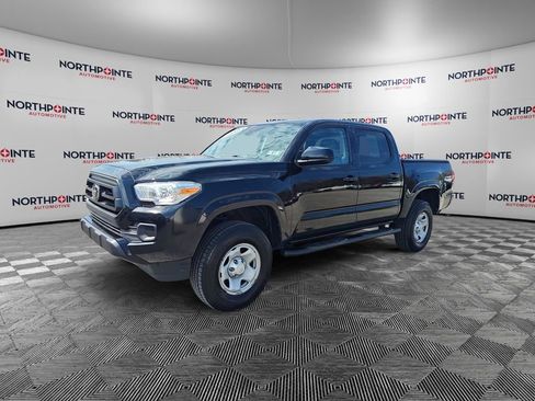 Used 2023 Toyota Tacoma SR AWD/4WD image 2