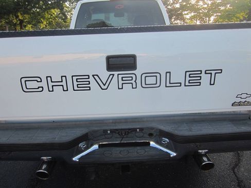 Used 1998 Chevrolet Silverado 2500 2WD Extended Cab w/ Preferred Equipment Group 2 image 28