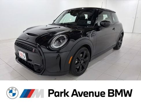Used 2024 MINI Cooper S FWD image 1