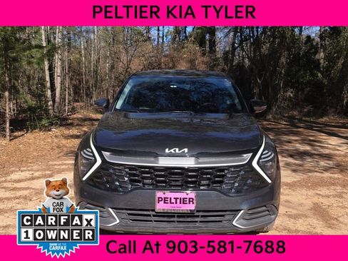 Certified 2024 Kia Sportage EX image 2