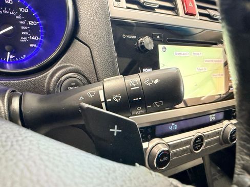 Used 2017 Subaru Outback 2.5i Limited image 38