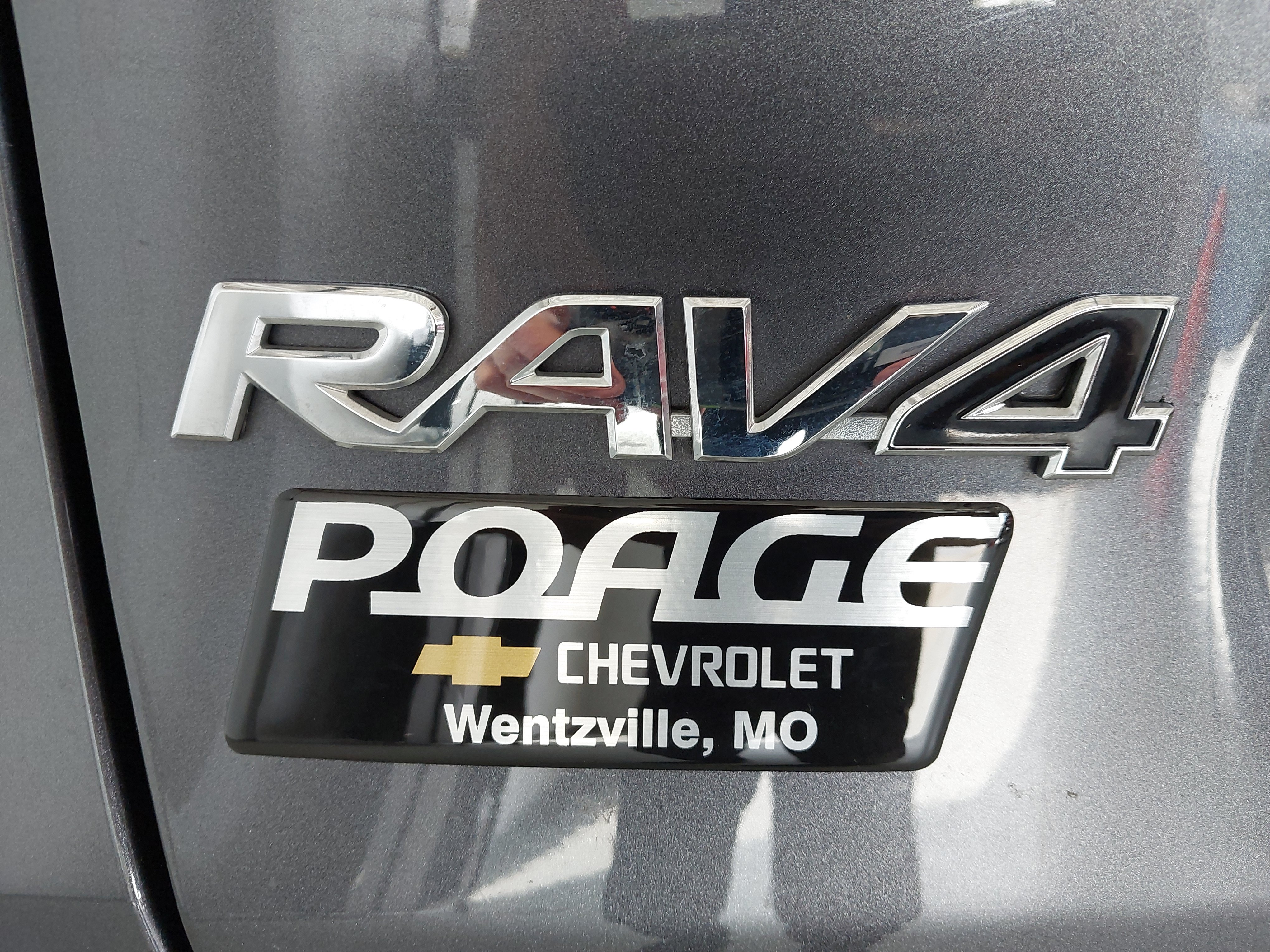 Used 2025 Toyota RAV4 LE AWD/4WD image 33
