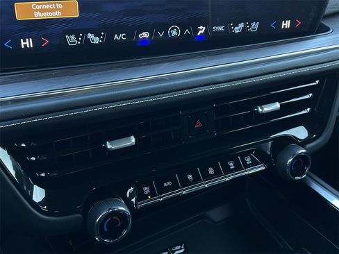 Certified 2025 Chevrolet Tahoe Premier image 18