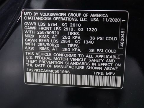 Used 2021 Volkswagen Atlas SE w/ Panoramic Sunroof Package FWD image 36