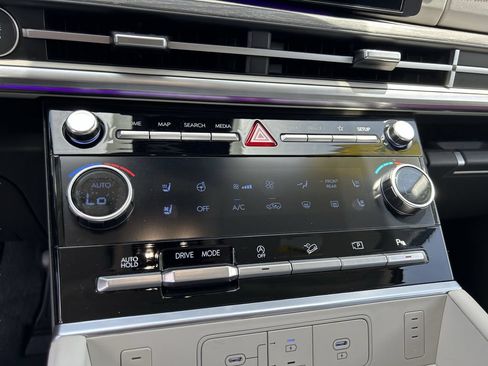 Certified 2026 Hyundai Santa Fe Calligraphy FWD image 29