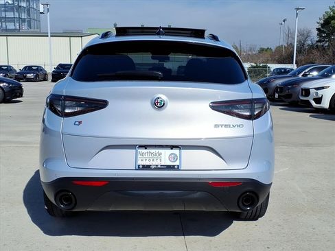 New 2026 Alfa Romeo Stelvio Sprint w/ Convenience Package image 7