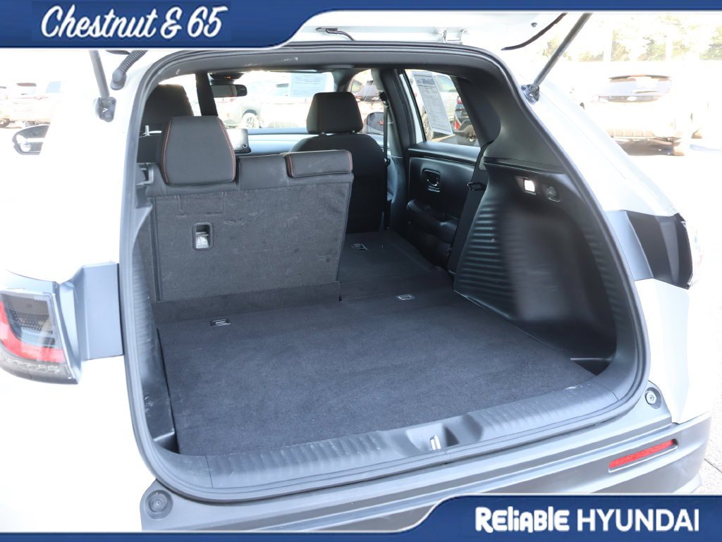 Used 2023 Honda HR-V Sport image 15