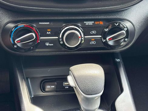 Used 2024 Kia Soul FWD image 27