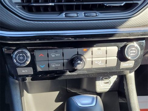 New 2025 Jeep Compass Latitude w/ Altitude Special Edition image 36