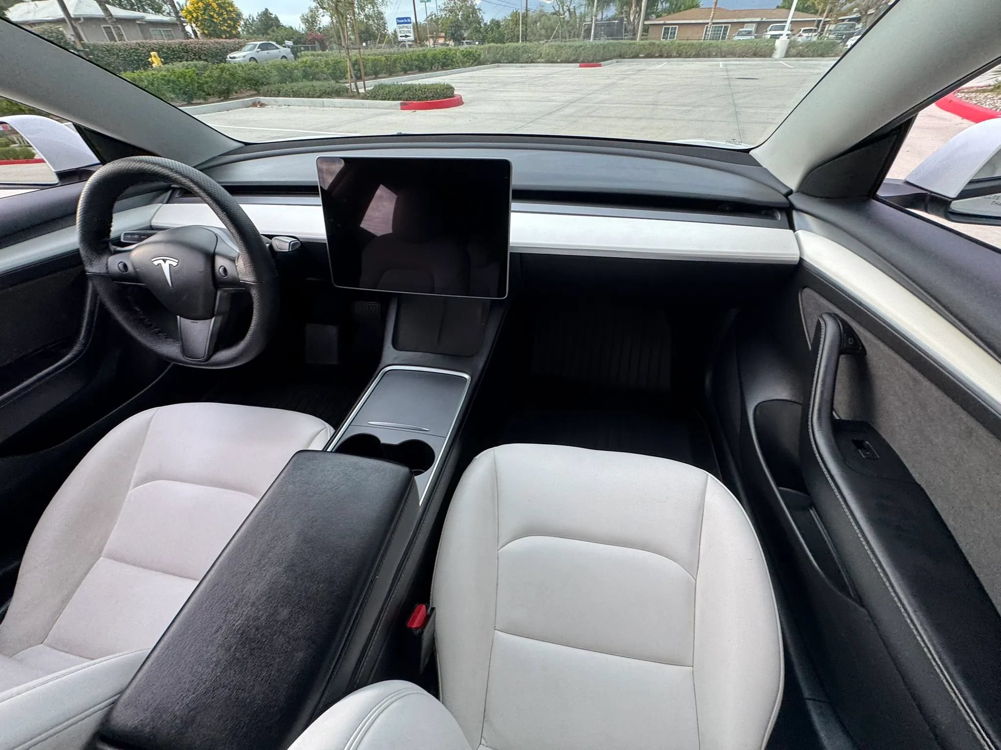 Used 2022 Tesla Model 3 Standard Range RWD image 16