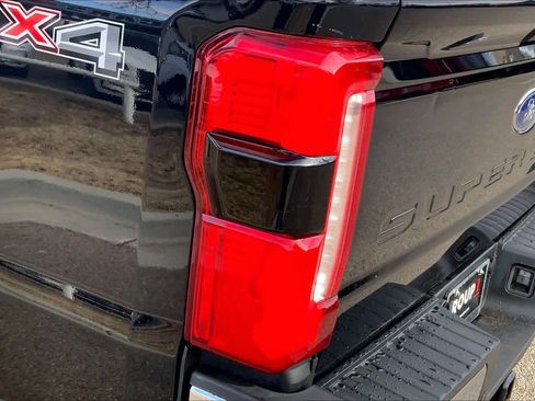 Used 2024 Ford F350 XLT w/ 360-Degree Camera Package image 28