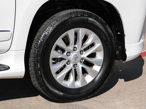 Used 2015 Lexus GX 460 w/ Premium Package image 51