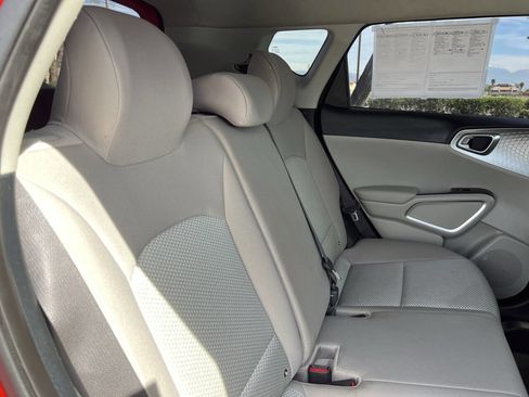 Used 2022 Kia Soul LX w/ Technology Package image 13