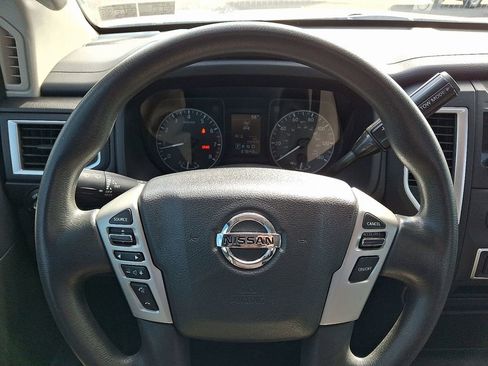 Used 2017 Nissan Titan S image 20