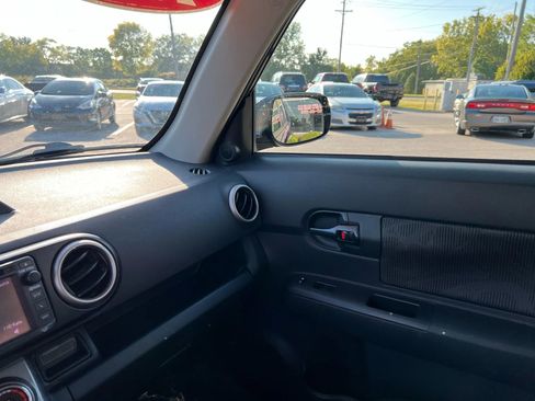 Used 2013 Scion xB image 14