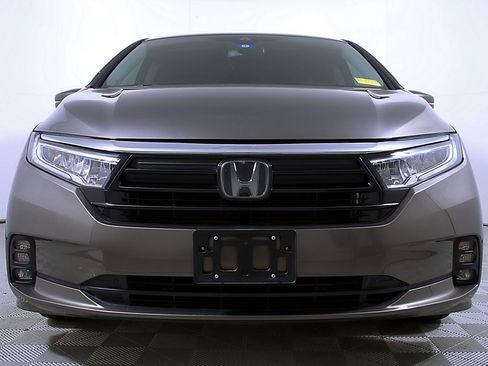 Used 2021 Honda Odyssey EX image 5