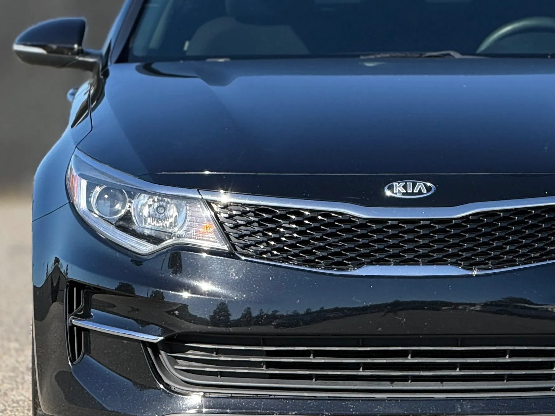 Used 2018 Kia Optima LX w/ 17" Alloy Wheels Package FWD image 11
