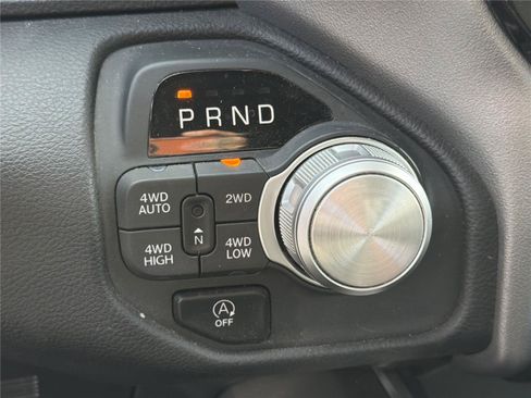 Used 2025 RAM 1500 Laramie w/ Sport Appearance Package AWD/4WD image 32