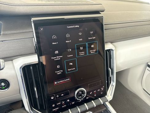 Certified 2024 GMC Acadia Denali AWD/4WD image 13