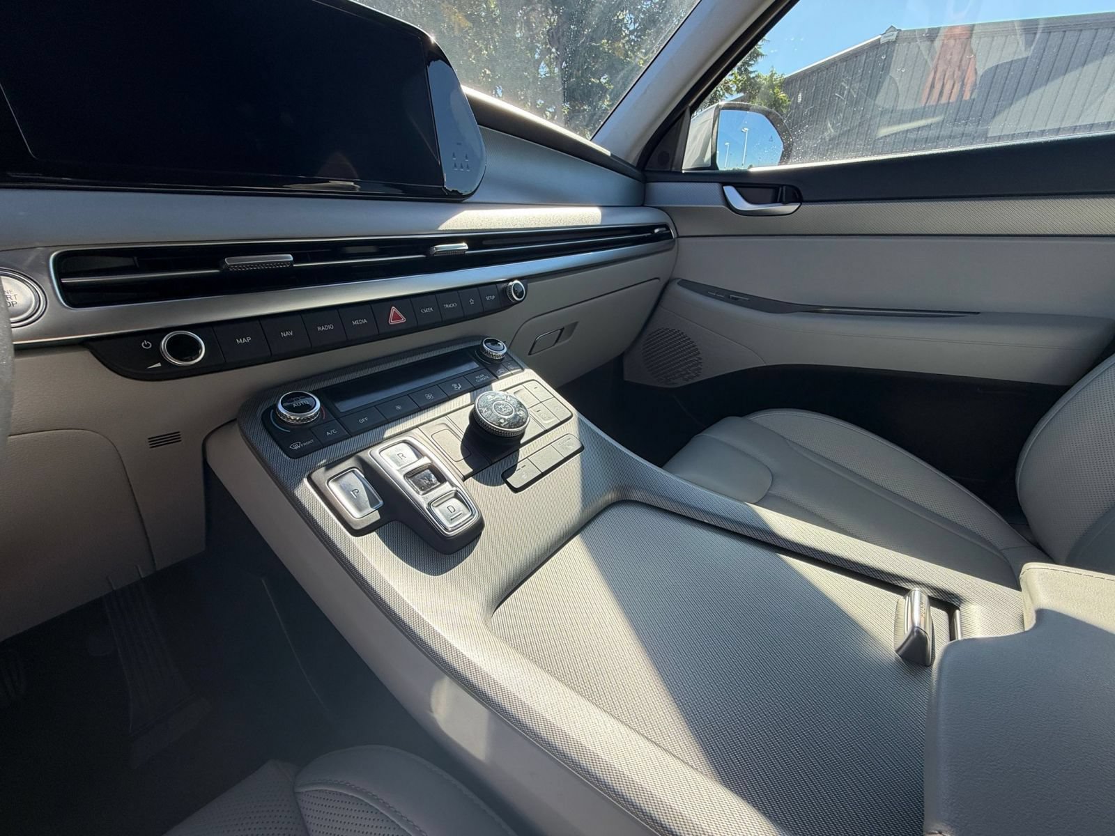 Used 2025 Hyundai Palisade SEL AWD/4WD image 43