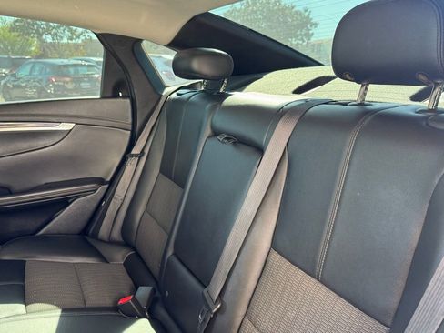 Used 2019 Chevrolet Impala LT image 19