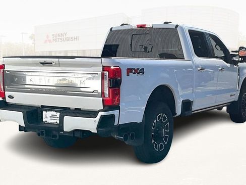 Used 2024 Ford F250 Platinum image 6