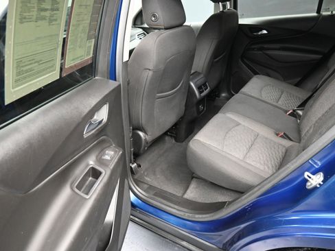 Used 2019 Chevrolet Equinox LT image 17