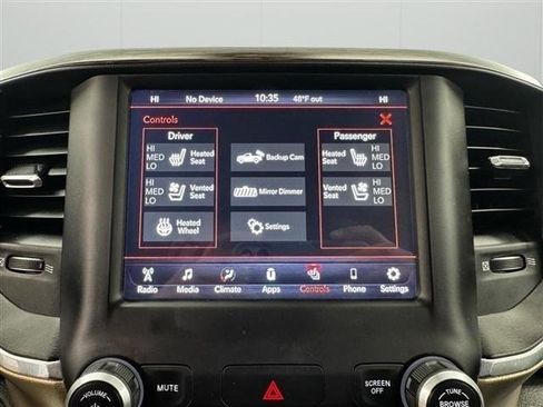 Used 2019 RAM 1500 Laramie AWD/4WD image 32