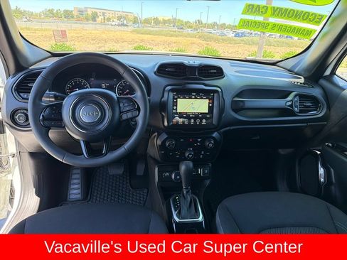 Used 2022 Jeep Renegade Altitude AWD/4WD image 12