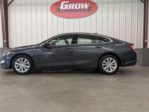 Used 2021 Chevrolet Malibu LT FWD image 14