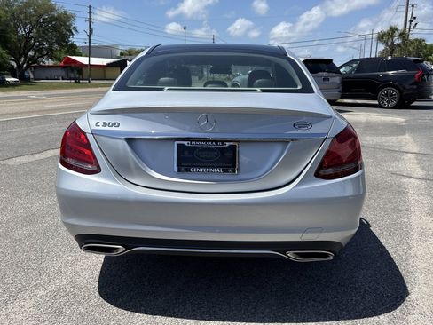 Used 2016 Mercedes-Benz C 300 Sedan image 4