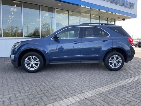 Used 2017 Chevrolet Equinox LT FWD image 2