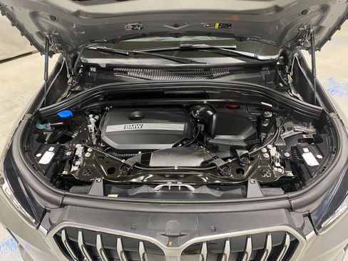 Used 2025 BMW X1 xDrive28i w/ Technology Package image 28