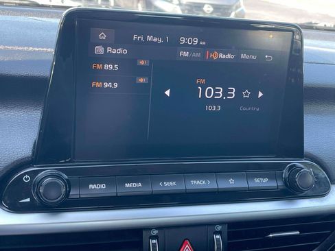 Used 2023 Kia Forte LX FWD image 8