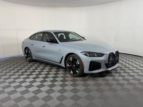 New 2026 BMW M440i RWD image 7